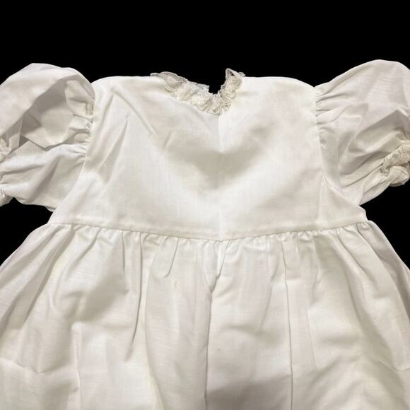 VTG PHYLLIS BABY WEAR White Eyelet Christening Gown & Matching Bonnet SZ 3-9 M - Picture 6 of 11